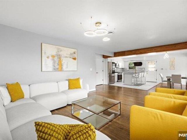 house with 3 bedroom, Ridgefield NJ ES105680918