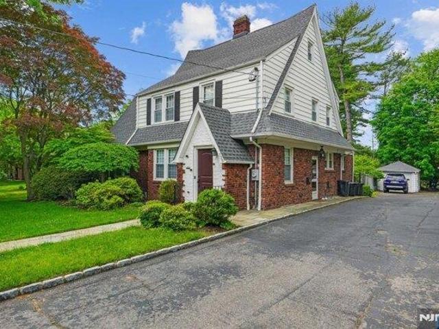 house with 3 bedroom, River Edge NJ ES105552024