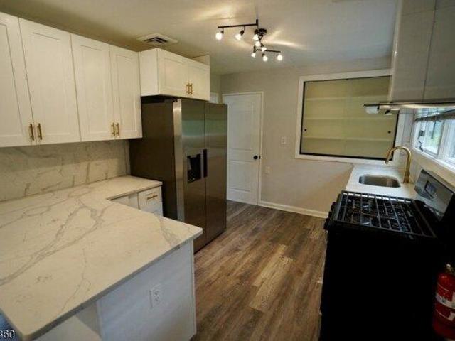 house with 3 bedroom, River Edge NJ ES105712912
