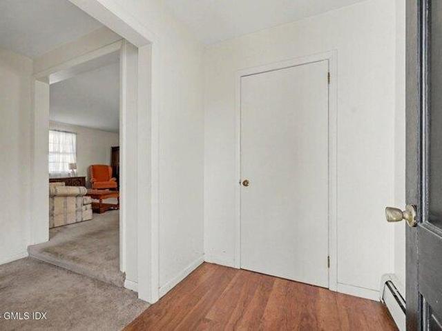 house with 3 bedroom, Riverside CT ES105574304