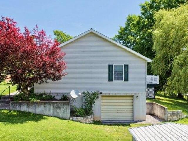 house with 3 bedroom, Ronceverte WV ES103625315