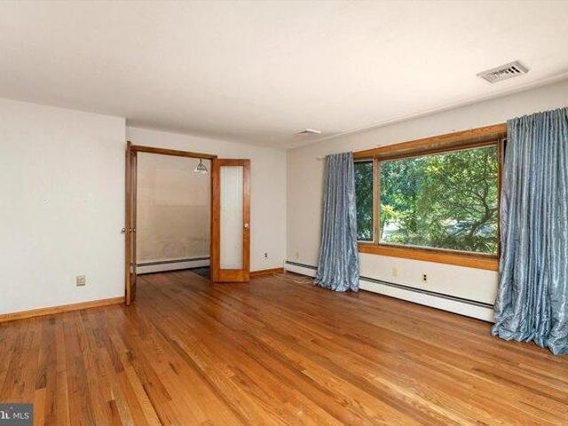 house with 3 bedroom, Robbinsville NJ ES105293921