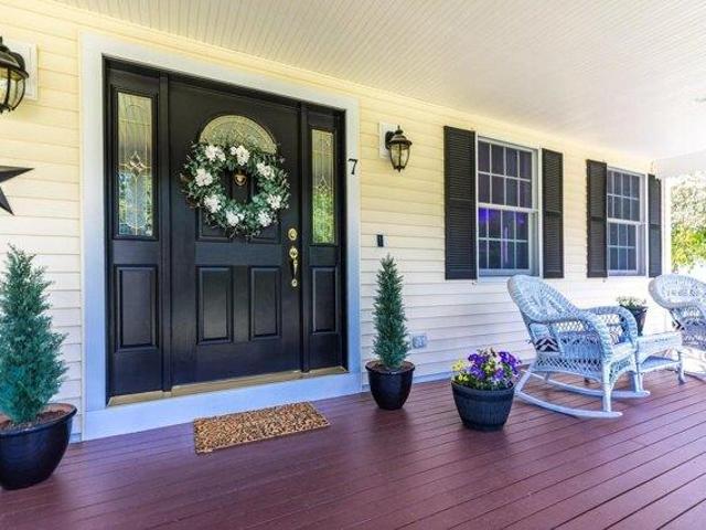 house with 3 bedroom, Rochester NH ES105493886