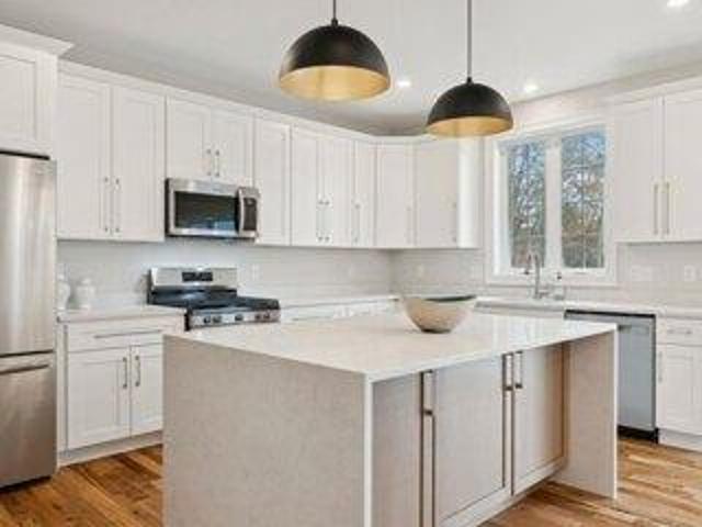house with 3 bedroom, Rochester NH ES105493149