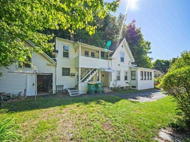 house with 3 bedroom, Rochester NH ES105511324