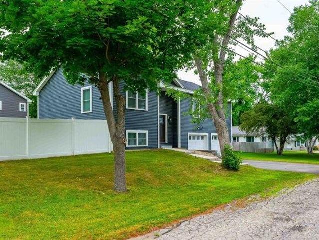 house with 3 bedroom, Rochester NH ES105515136
