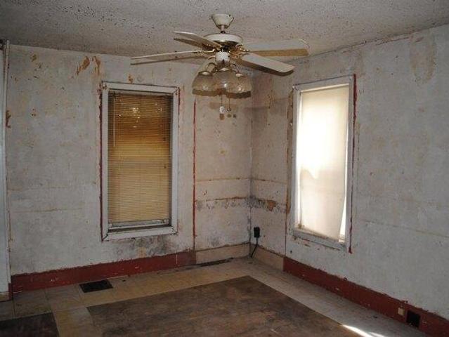 house with 3 bedroom, Rochester NH ES105533228