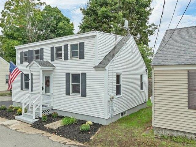 house with 3 bedroom, Rochester NH ES105553411