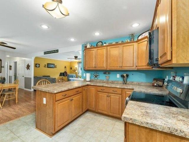 house with 3 bedroom, Rochester NH ES105587761