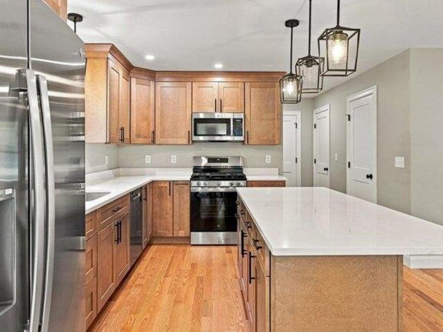 house with 3 bedroom, Rochester NH ES105366214