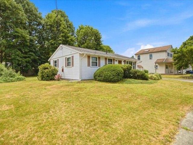 house with 3 bedroom, Rockland MA ES105579051