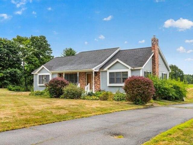 house with 3 bedroom, Rollinsford NH ES105558932