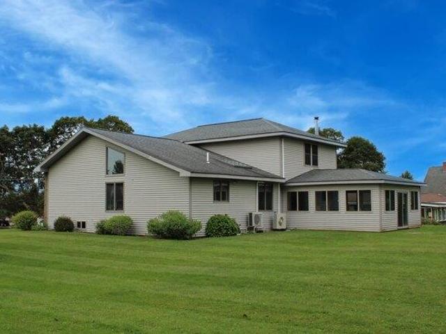 house with 3 bedroom, Rutland VT ES105658334