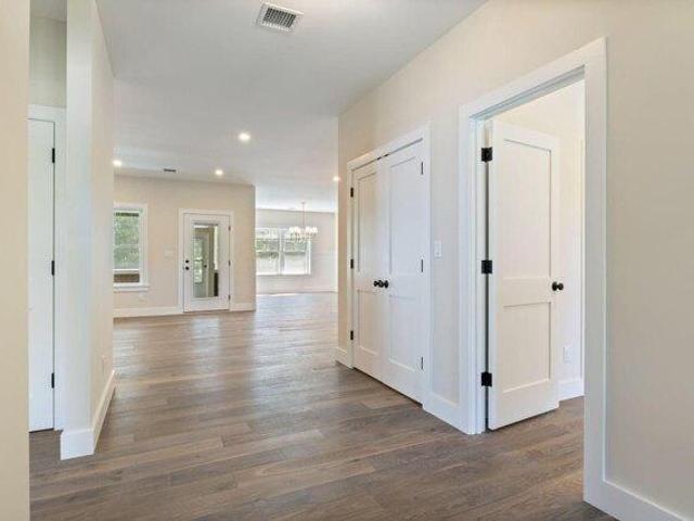 house with 3 bedroom, Scarborough ME ES105648397