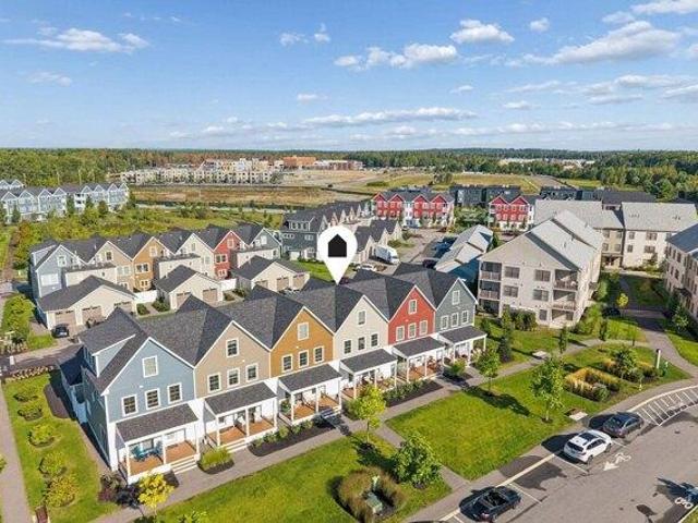 house with 3 bedroom, Scarborough ME ES105649906