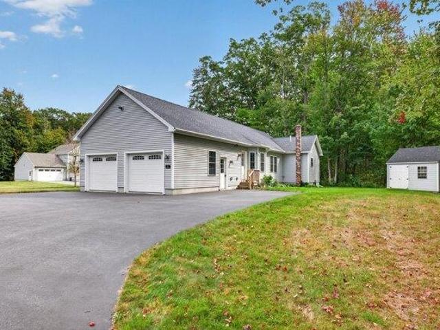 house with 3 bedroom, Scarborough ME ES105870696