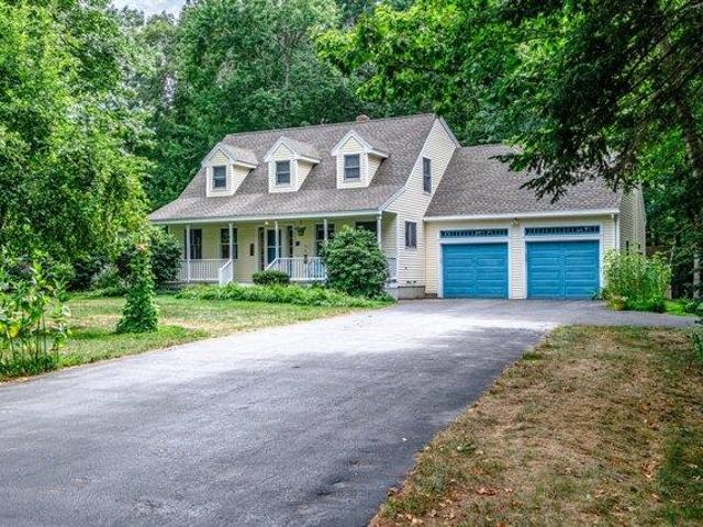 house with 3 bedroom, Scarborough ME ES105871819
