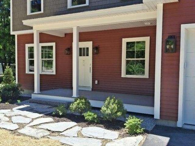 house with 3 bedroom, Scarborough ME ES105872498