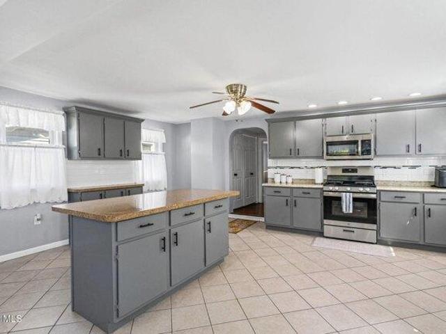 house with 3 bedroom, Schenectady NY ES105287969