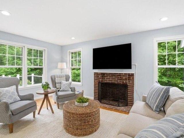 house with 3 bedroom, Scituate MA ES105422779