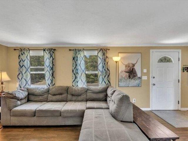 house with 3 bedroom, Sandwich MA ES105293422
