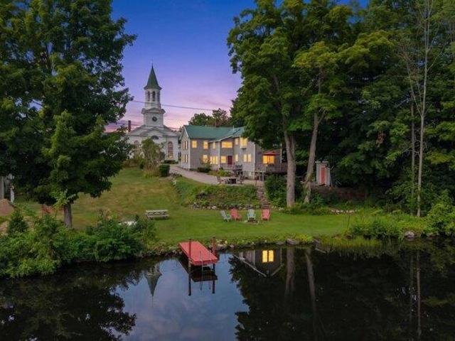 house with 3 bedroom, Sanford ME ES105694994