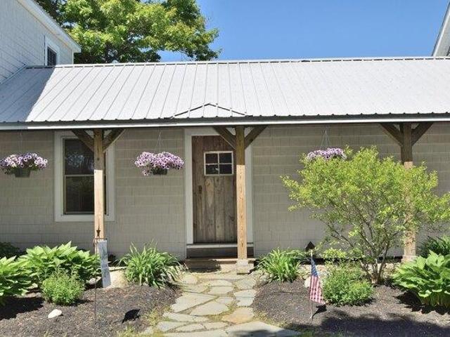 house with 3 bedroom, Sabattus ME ES105653040