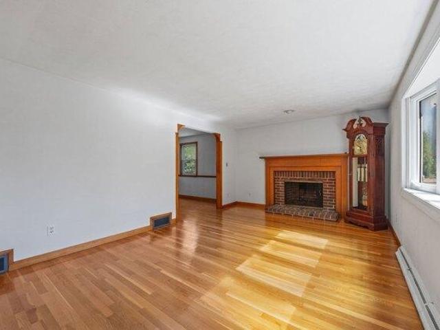 house with 3 bedroom, Saugus MA ES105441992