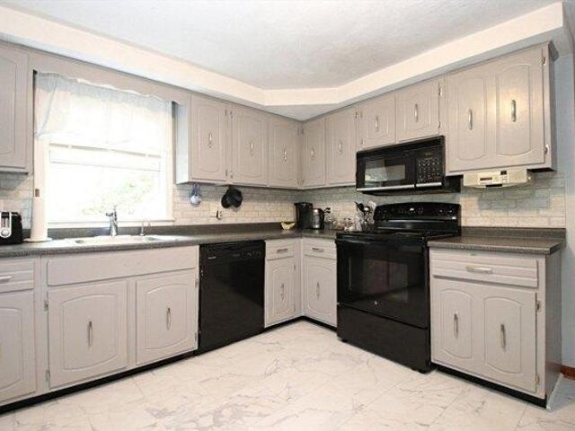 house with 3 bedroom, Saugus MA ES105475112