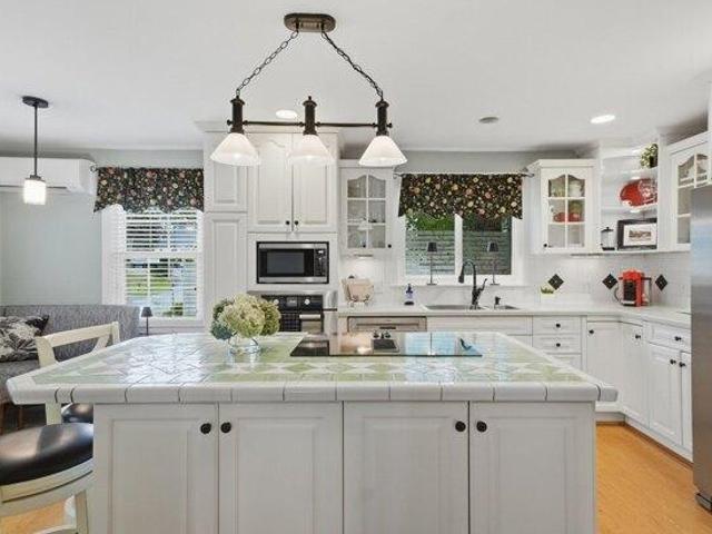 house with 3 bedroom, Saugus MA ES105493583