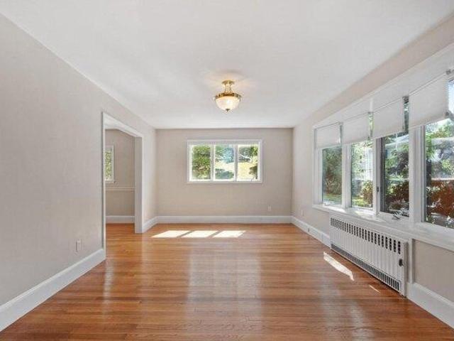 house with 3 bedroom, Saugus MA ES105560660