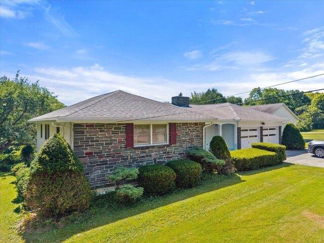 house with 3 bedroom, Searsport ME ES104906113