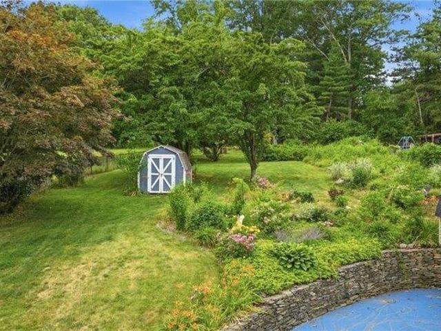 house with 3 bedroom, Seekonk MA ES105492800