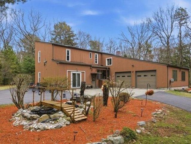 house with 3 bedroom, Seekonk MA ES105493178