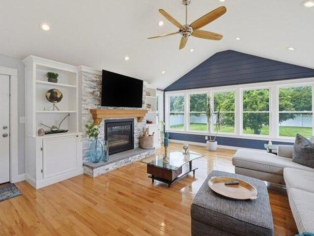 house with 3 bedroom, Seekonk MA ES105513038