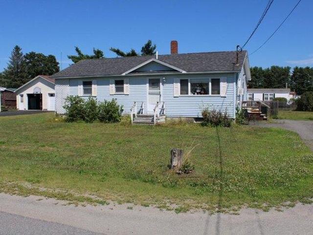 house with 3 bedroom, Skowhegan ME ES105651824