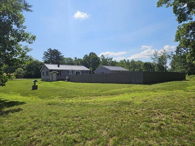 house with 3 bedroom, Skowhegan ME ES105868320