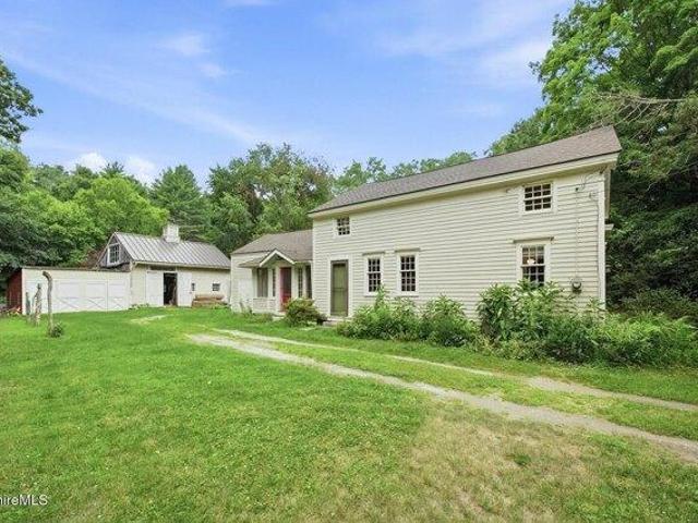 house with 3 bedroom, Sheffield MA ES104477120