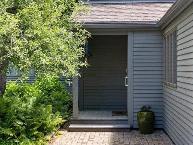 house with 3 bedroom, Shelburne VT ES105478319