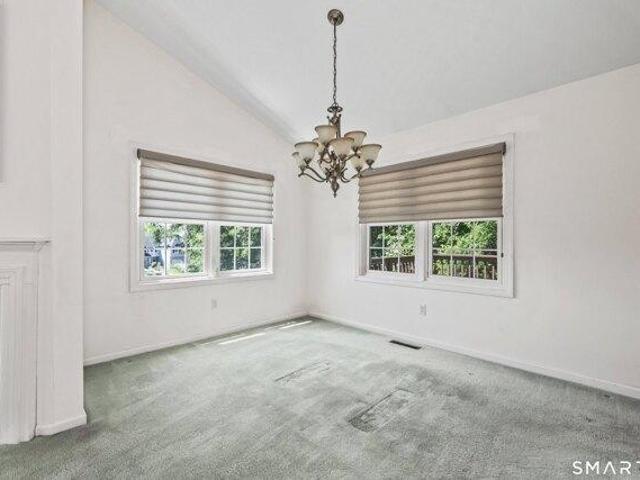 house with 3 bedroom, Shelton CT ES105415409
