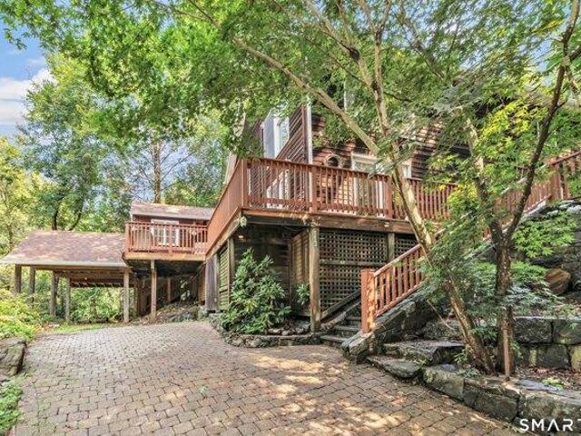 house with 3 bedroom, Shelton CT ES105428211