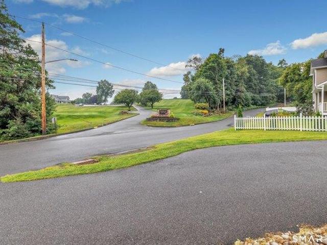 house with 3 bedroom, Shelton CT ES105441589