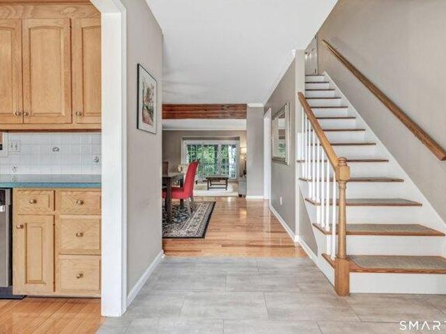 house with 3 bedroom, Shelton CT ES105442706