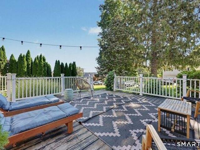 house with 3 bedroom, Shelton CT ES105534203