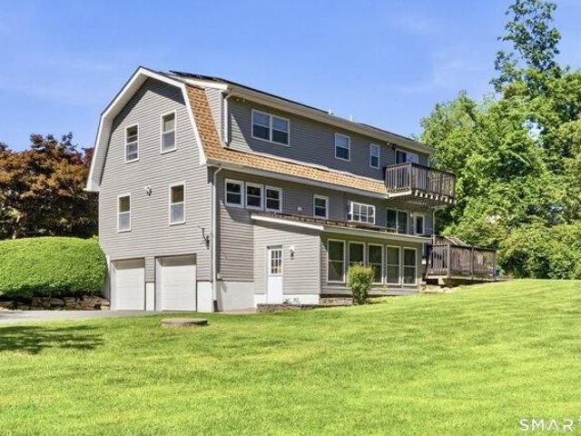 house with 3 bedroom, Shelton CT ES105535845