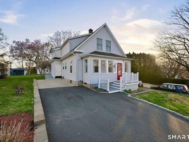 house with 3 bedroom, Shelton CT ES105533702