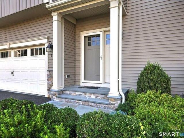 house with 3 bedroom, Shelton CT ES105557151