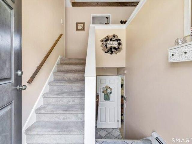 house with 3 bedroom, Shelton CT ES105550523
