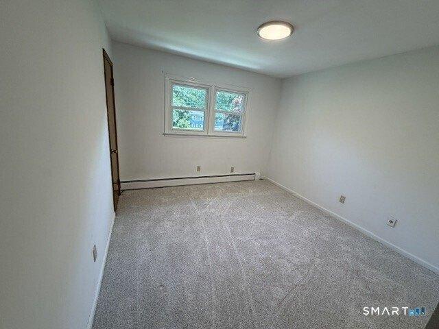 house with 3 bedroom, Shelton CT ES105579133