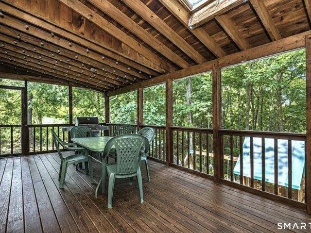 house with 3 bedroom, Shelton CT ES105591649